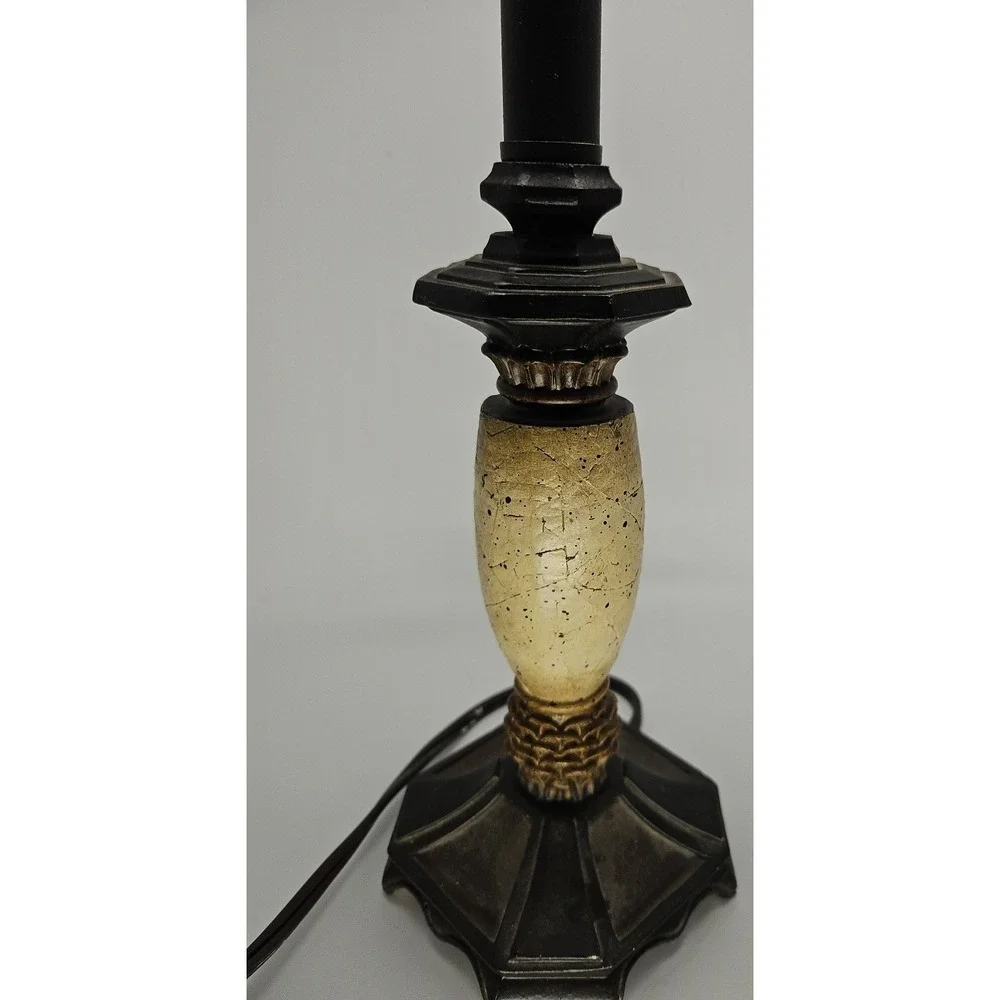 Resin Pinecone Table Lamp 18